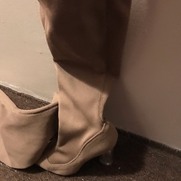 Women’s shoes - Picture 3 of 3